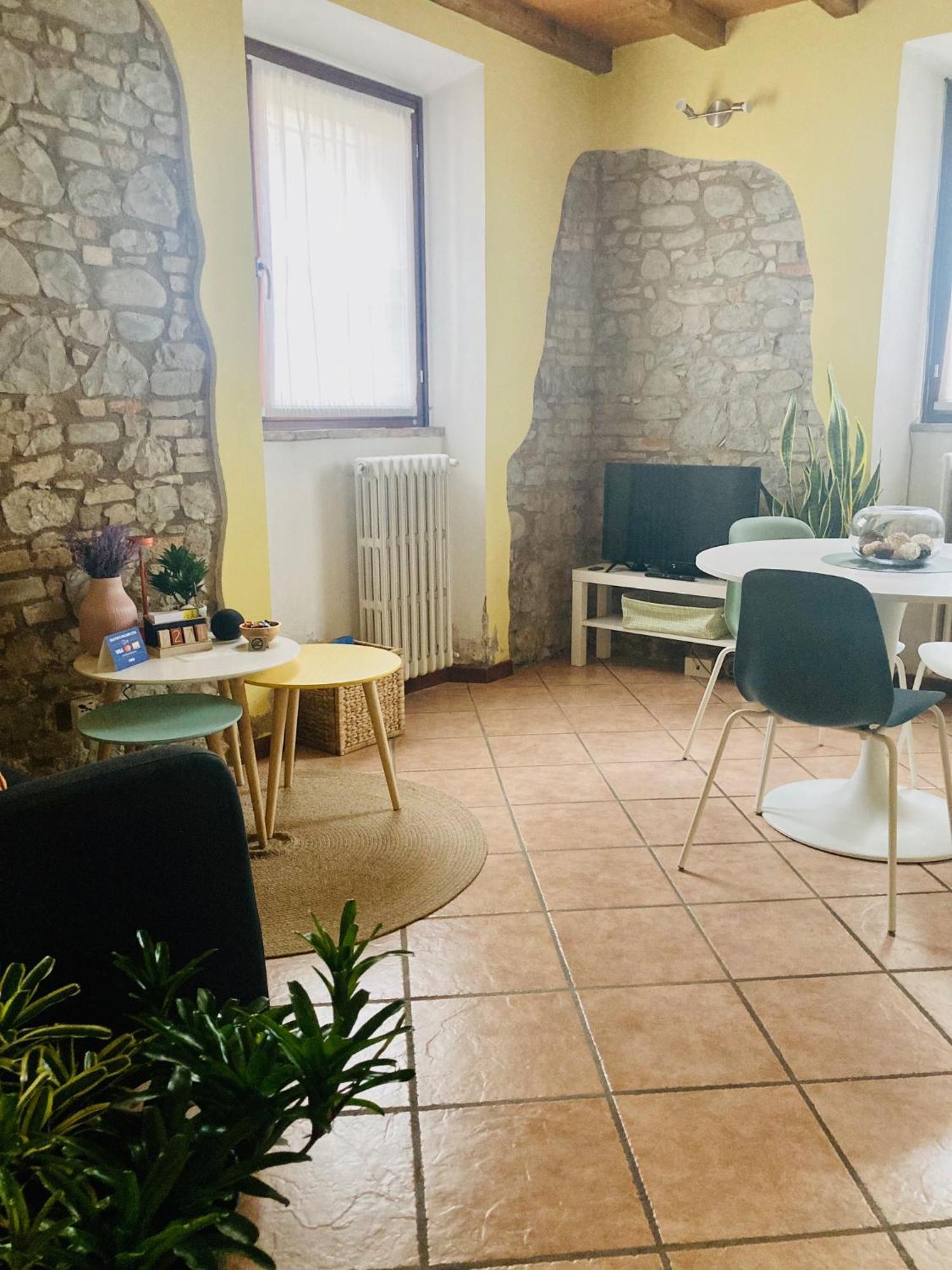 Apartamento Residenza Borgo 9 Collecchio Exterior foto
